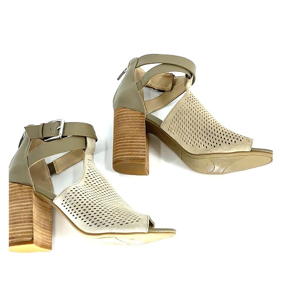 Marc Fisher Sandals with Block Heels. - Picture 2 of 9